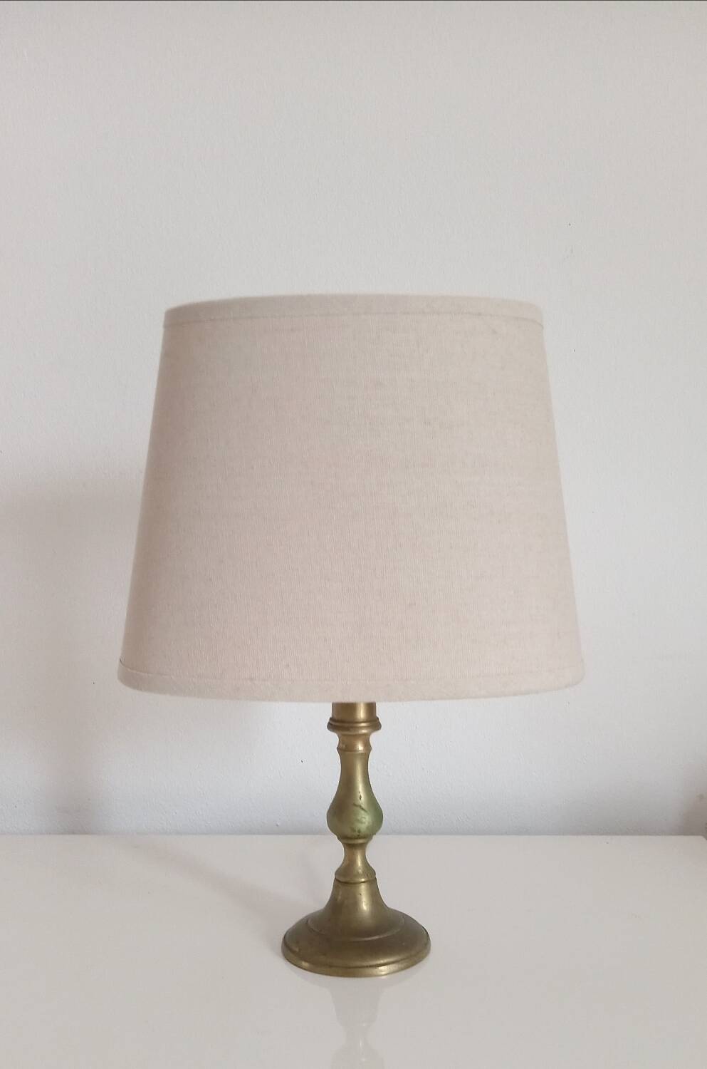 Table lamp
