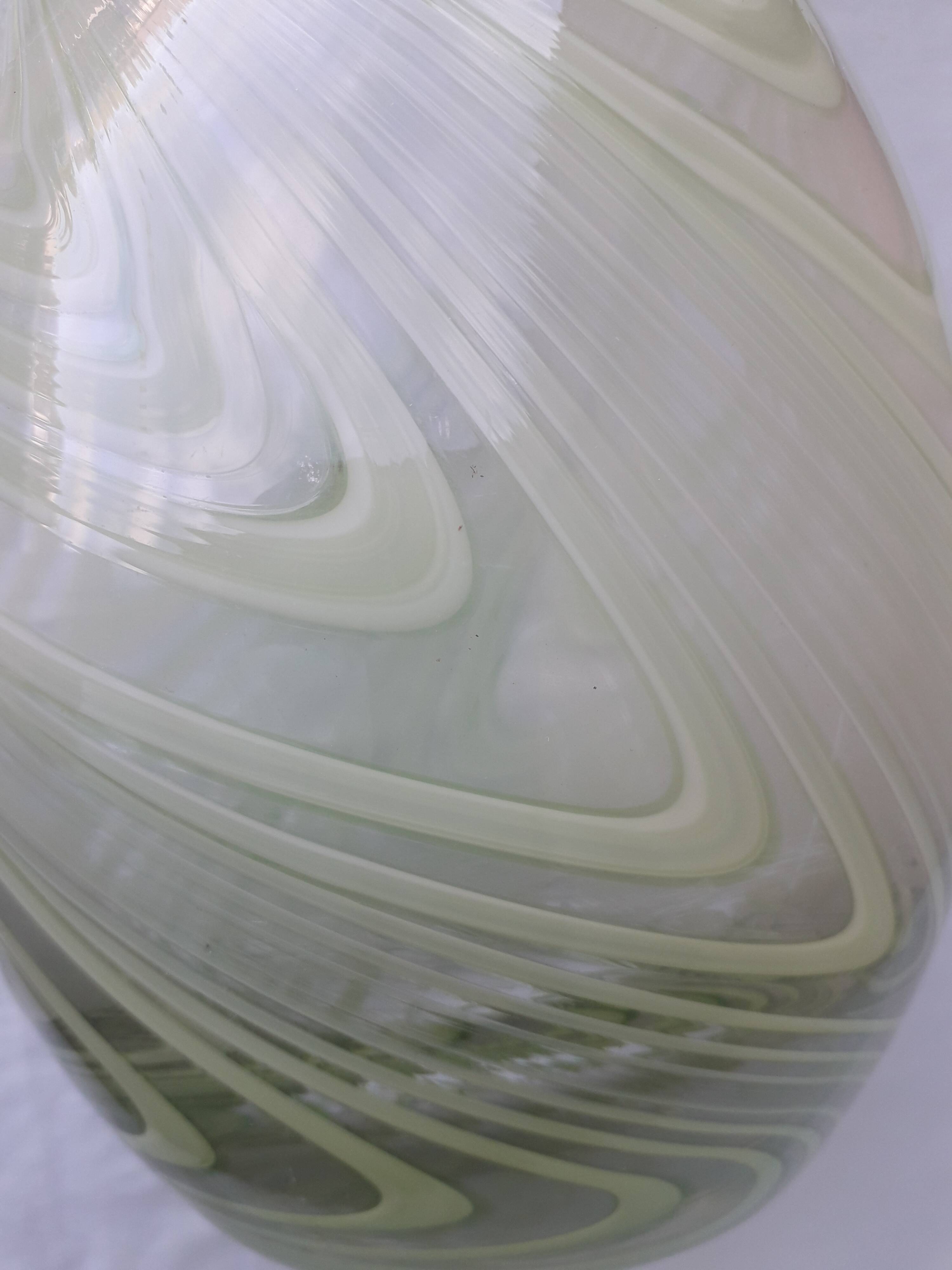 Glass vase