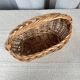 Petit panier en osier tressé ovale