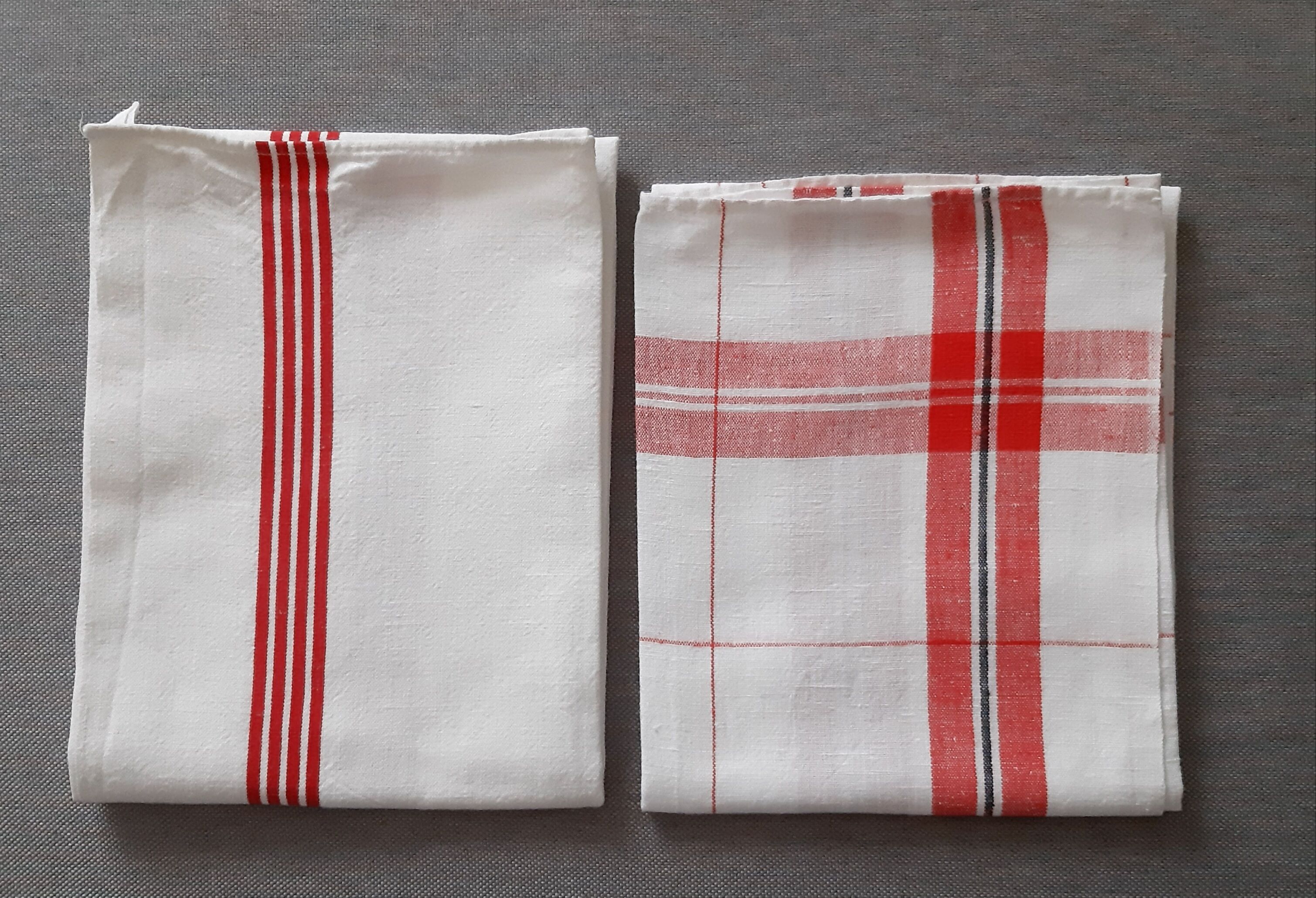 2 tea towels
