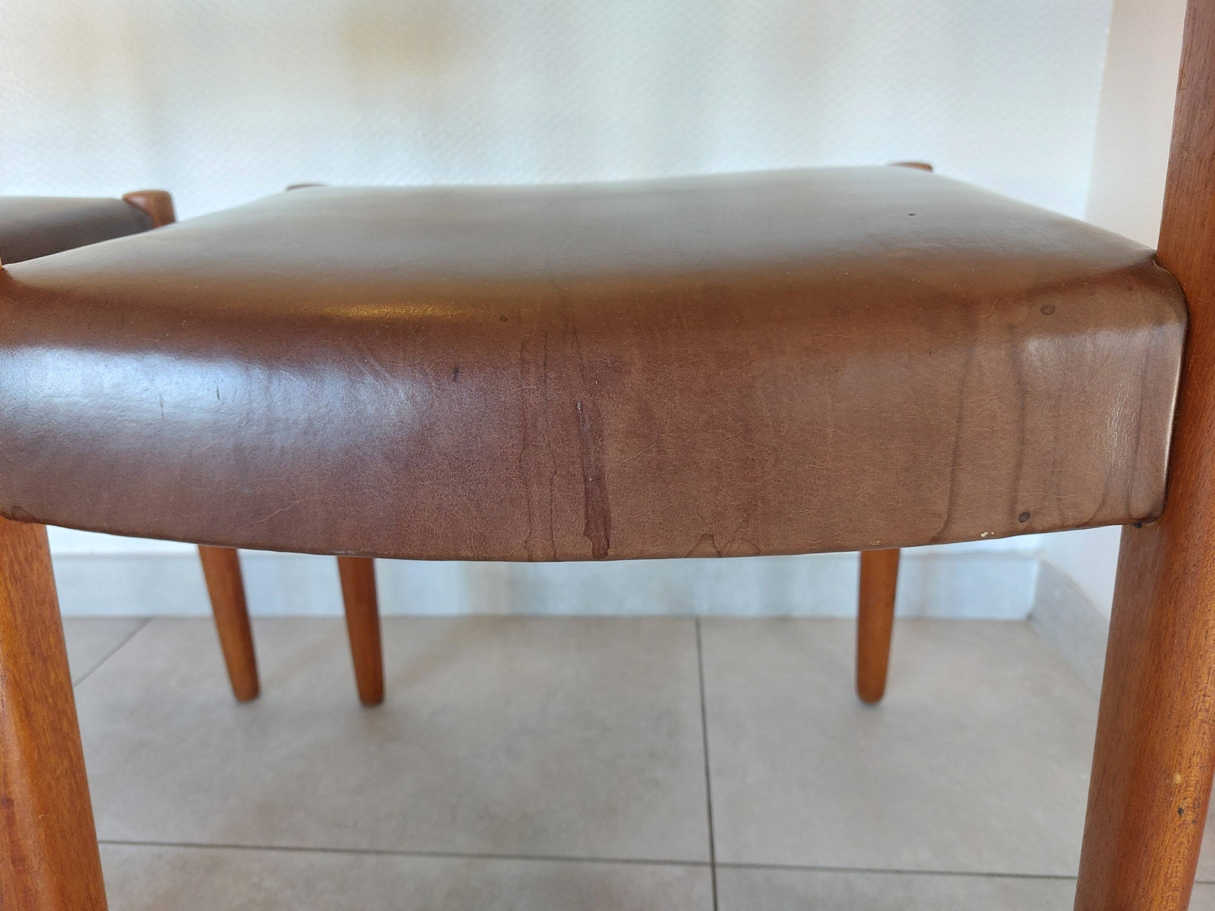 2 Fristho Franeker chairs, Scandinavian, teak and leather.