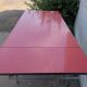 Table en formica rouge