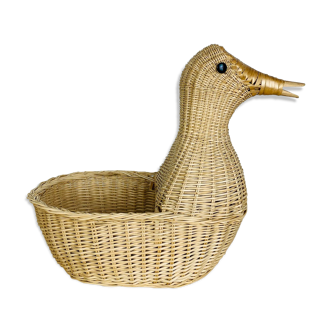 Duck wicker basket