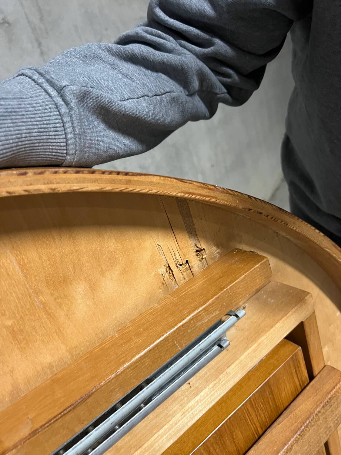 Baumann dining room round table