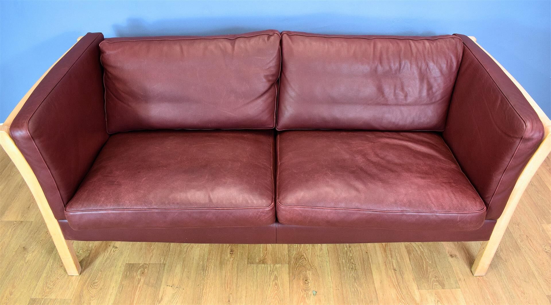 Mid century modern danish maroon leather & beech 2.5 seat sofa settee