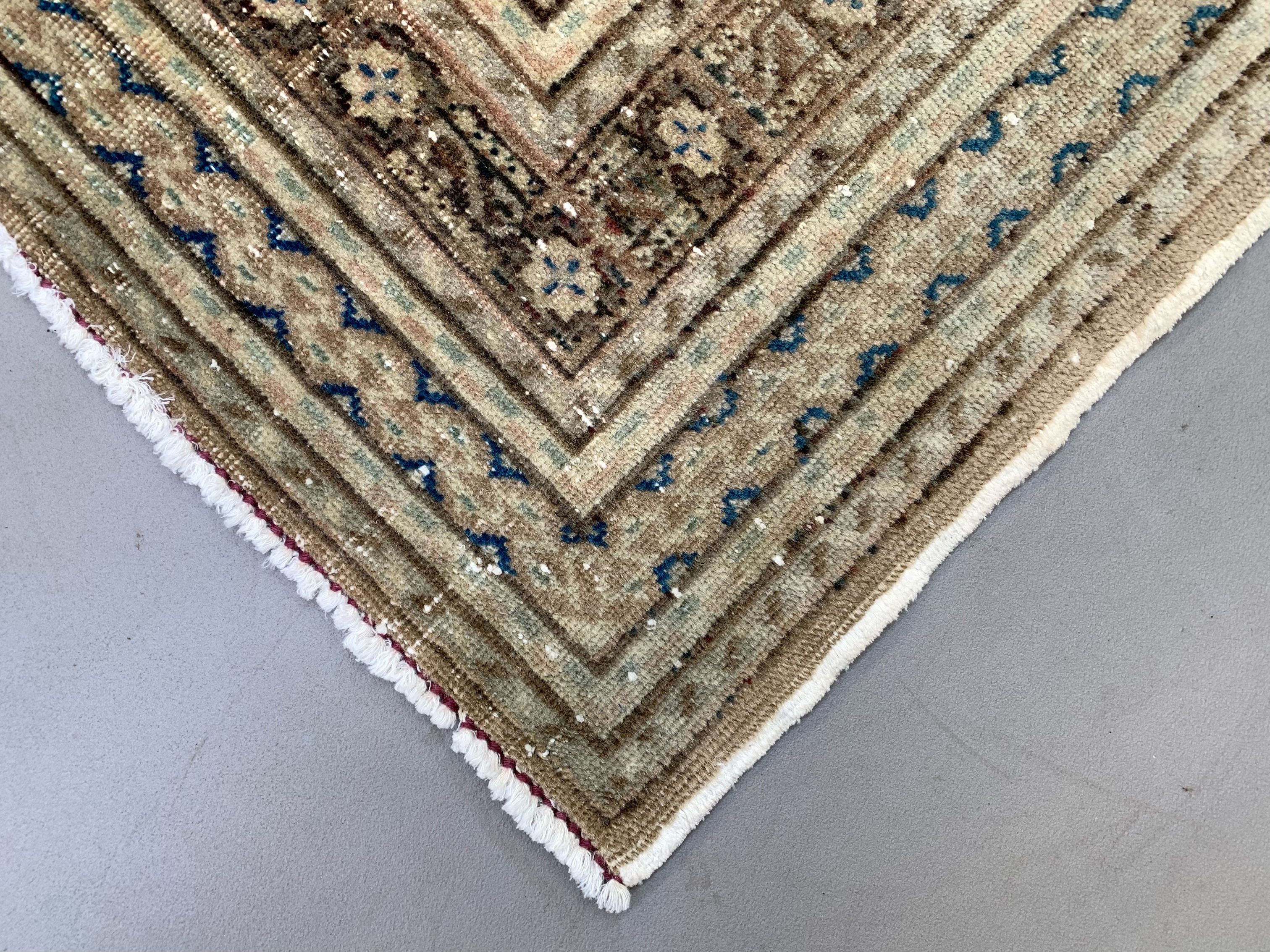 Vintage Turkish Rug 292x190 cm