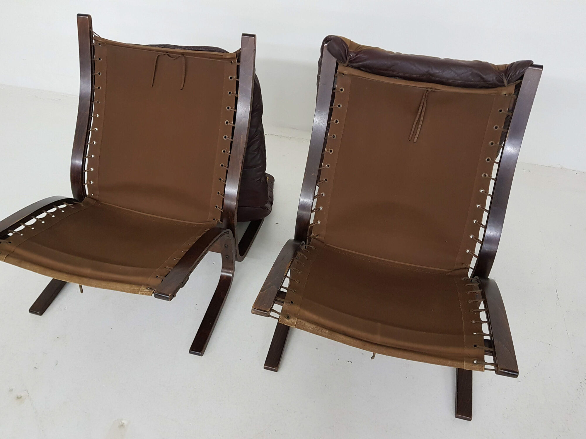 Set of 2 leather Ingmar Relling for Westnofa “Siesta” chairs, Norway 1960’s