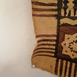 Old tapa. hanging of beaten bark cloth. oceania. 1° half of the xxth.