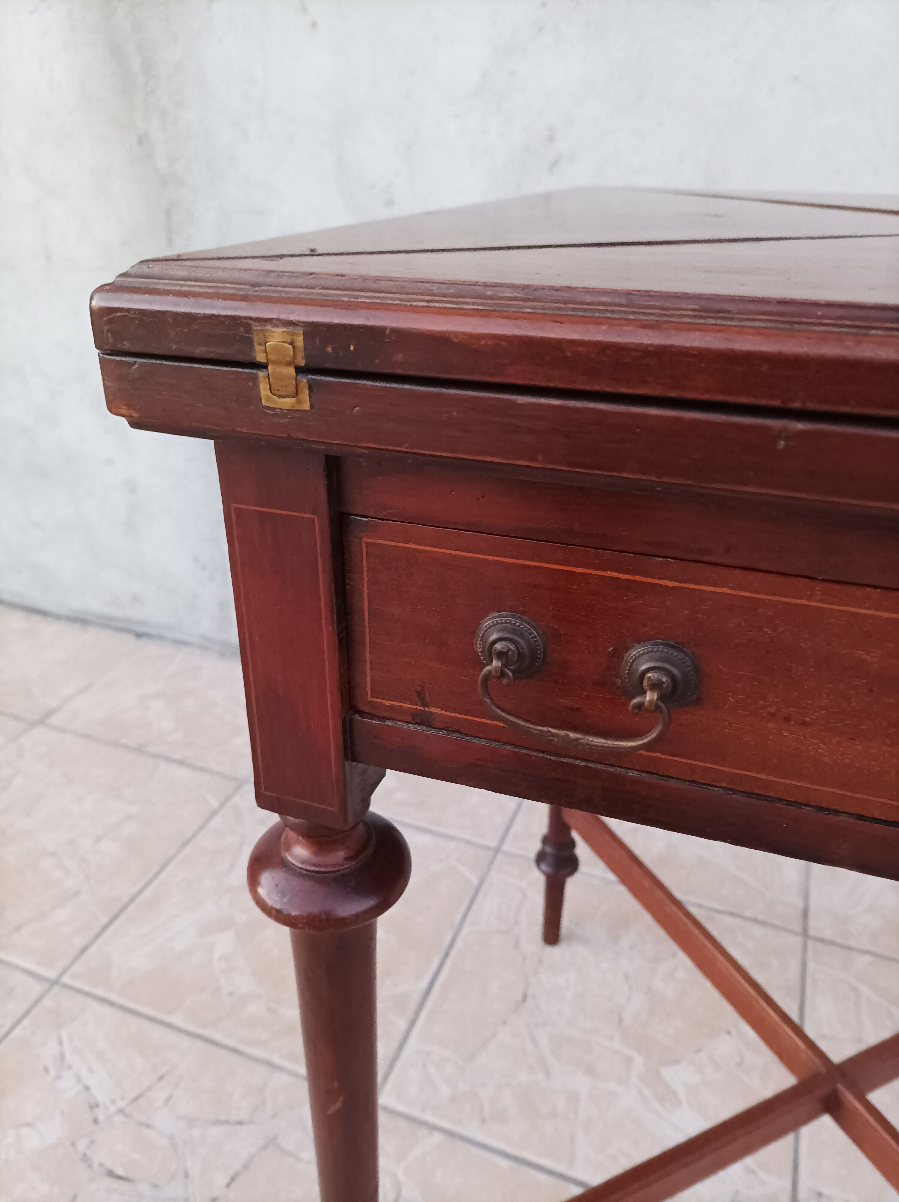 Game table in mahogany late 19th