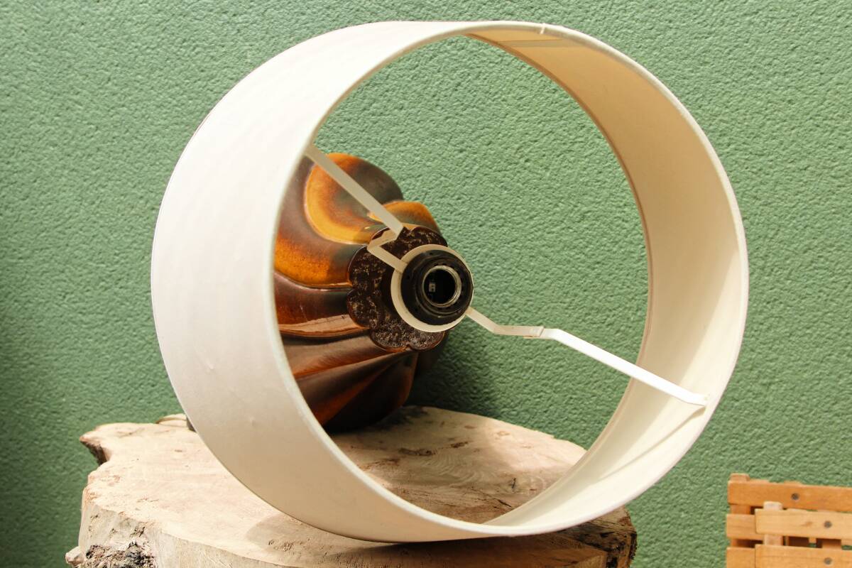 Vintage ceramic lamp, twisted base