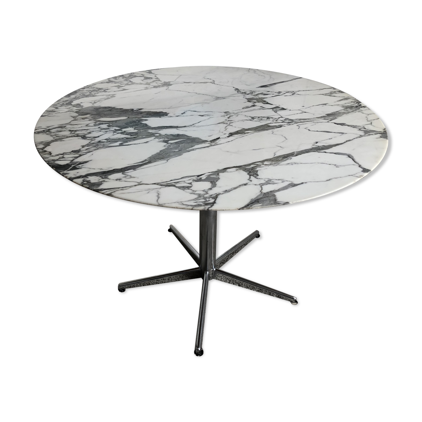 Round marble table 110 cm by Cassina