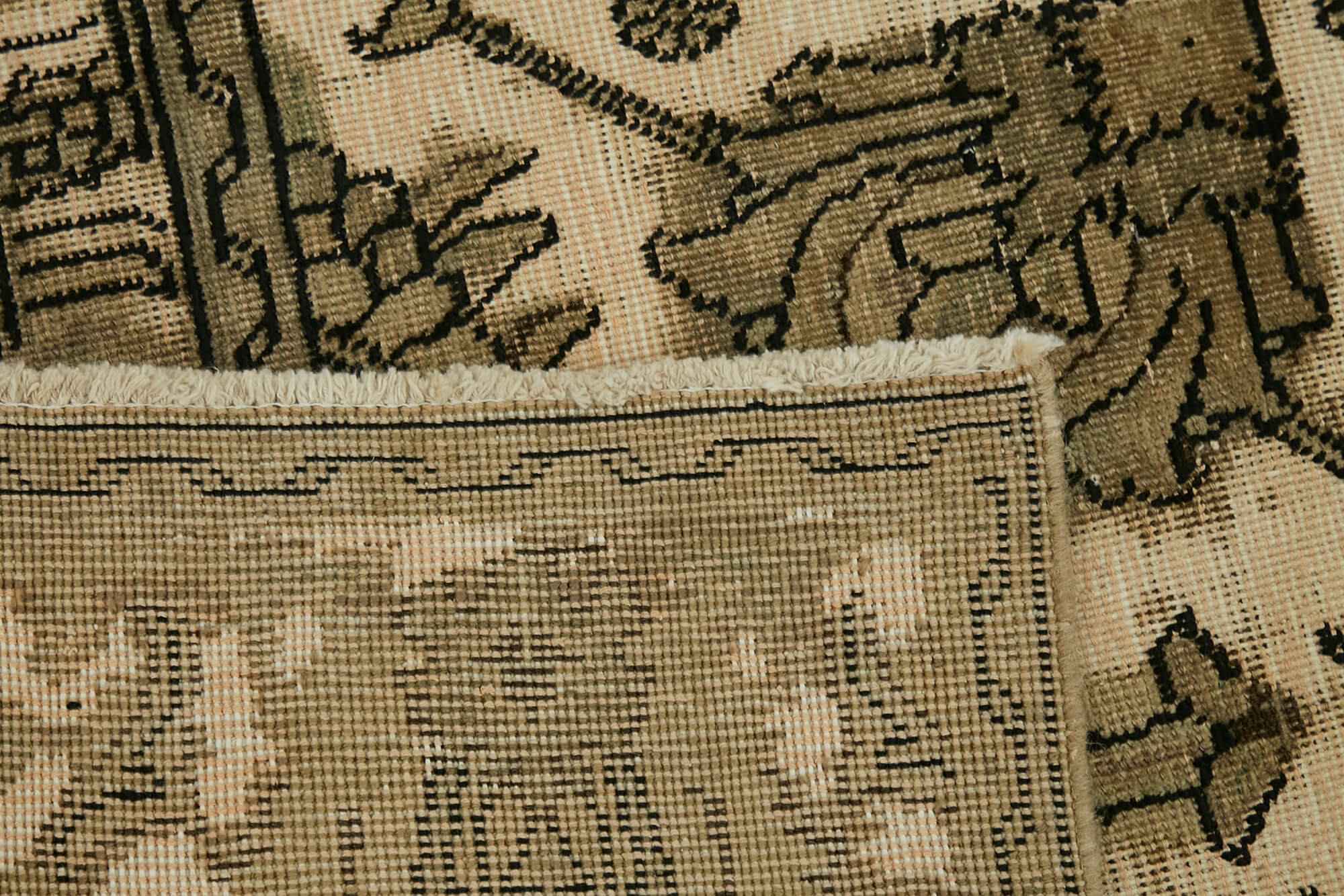 Hand-knotted anatolian antique 1970s 270 cm x 320 cm beige wool carpet