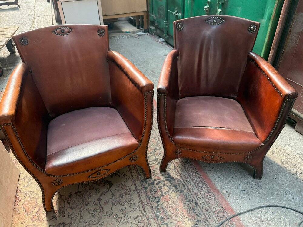 Lounge chairs and ottoman attributed to Otto Schultz for Boet AB, Sweden, 1930s, set of 3