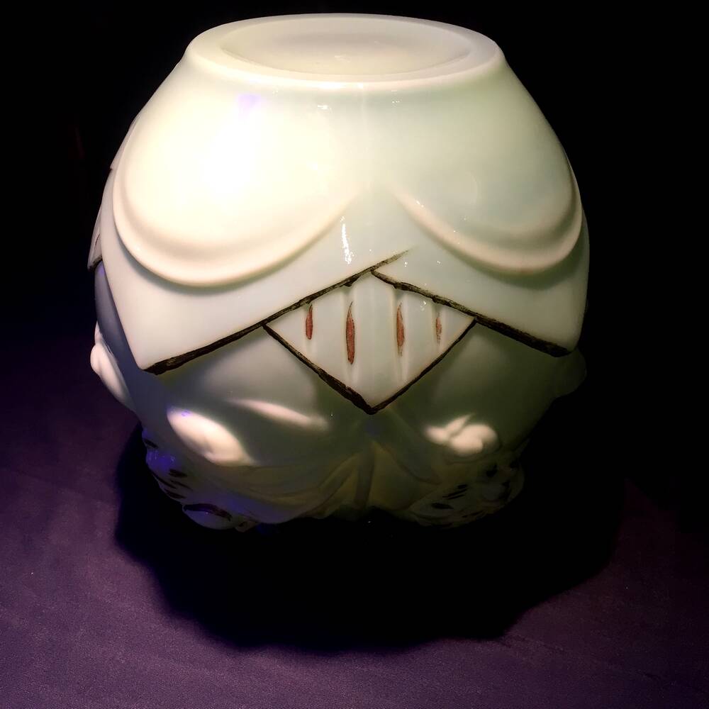 1930s-1940s vase in green opaline with floral decoration