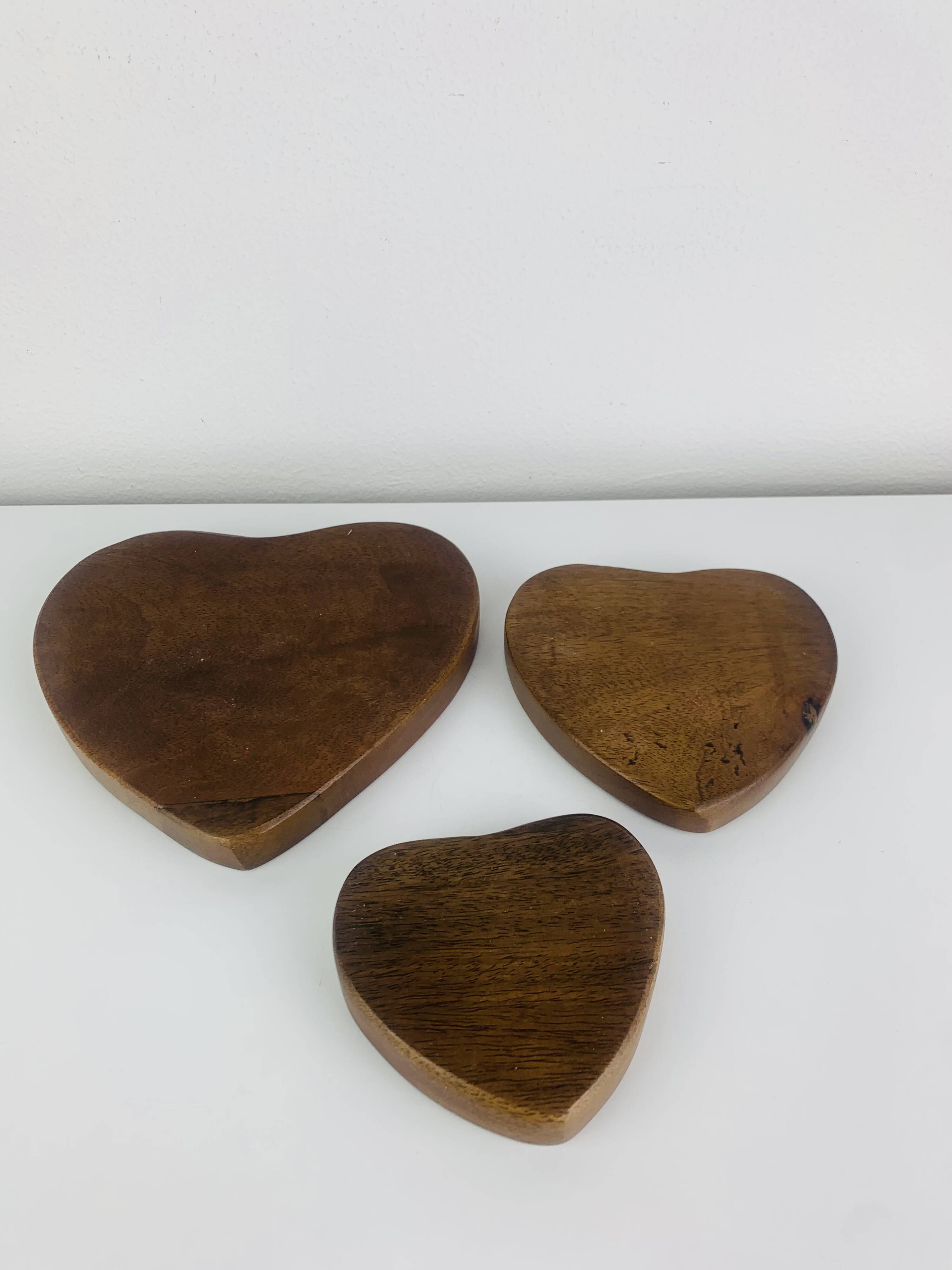 Set of 3 Scandinavian teak empty pockets in heart shape.