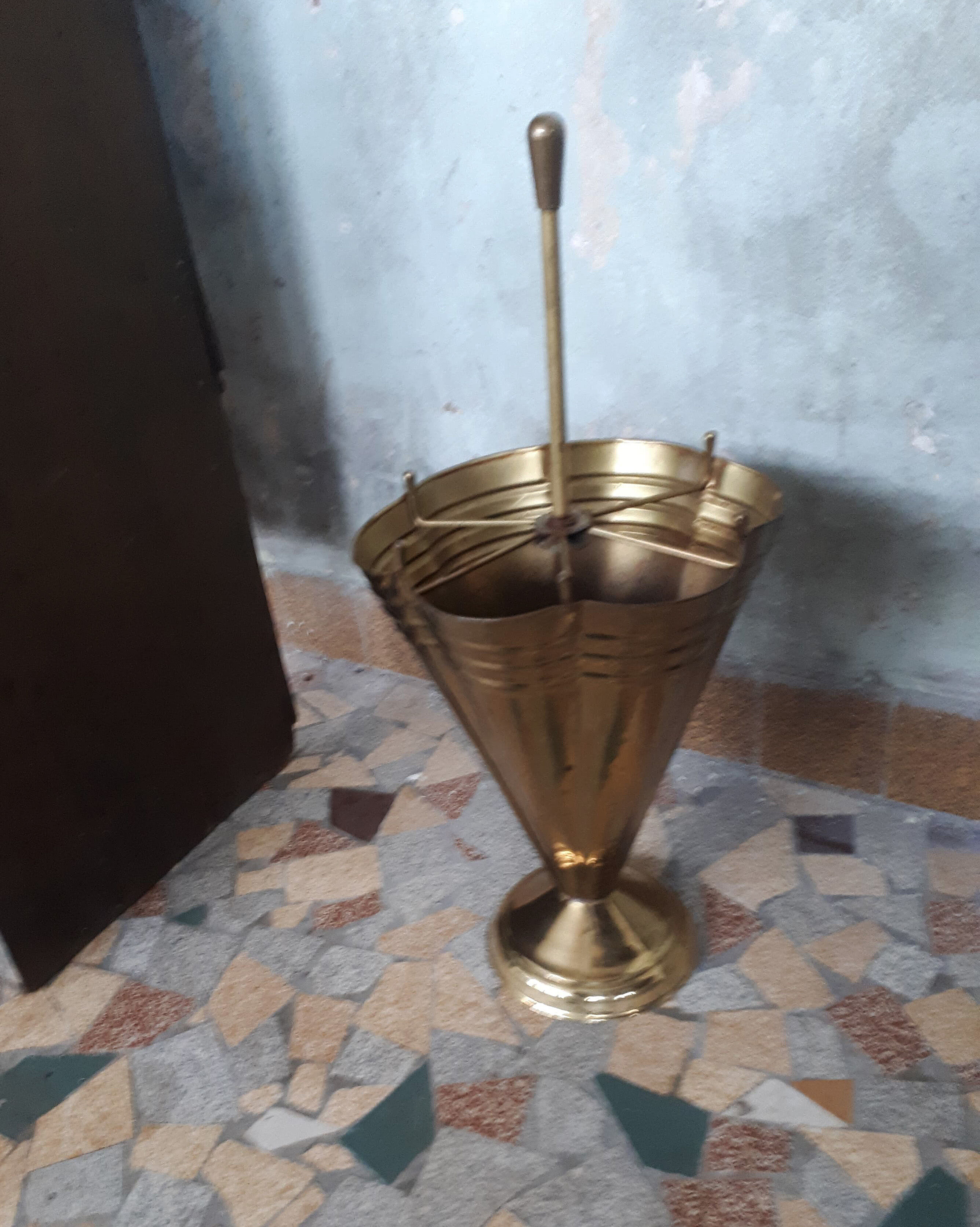 Brass umbrella holder