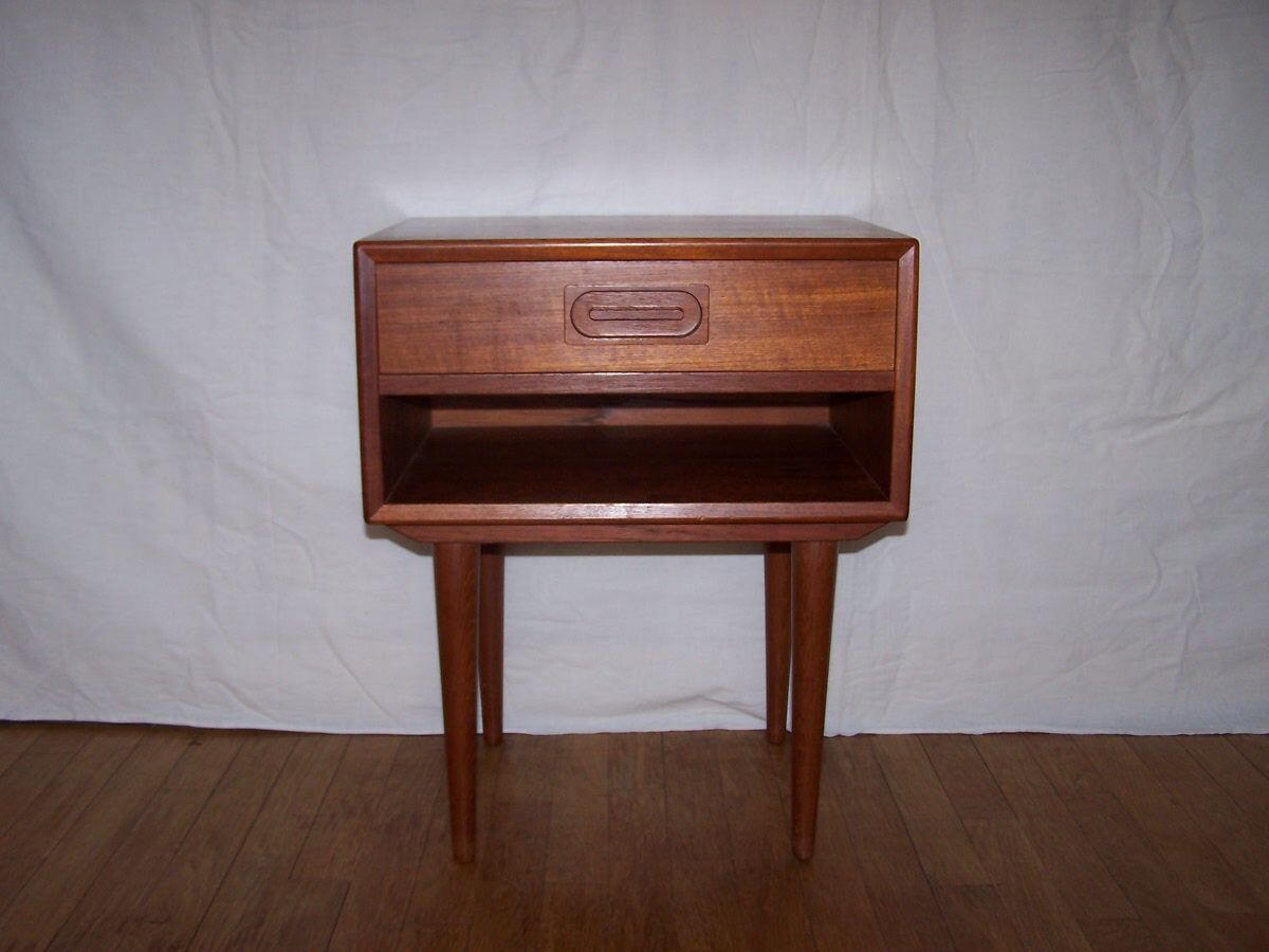 Scandinavian bedside table - 60s