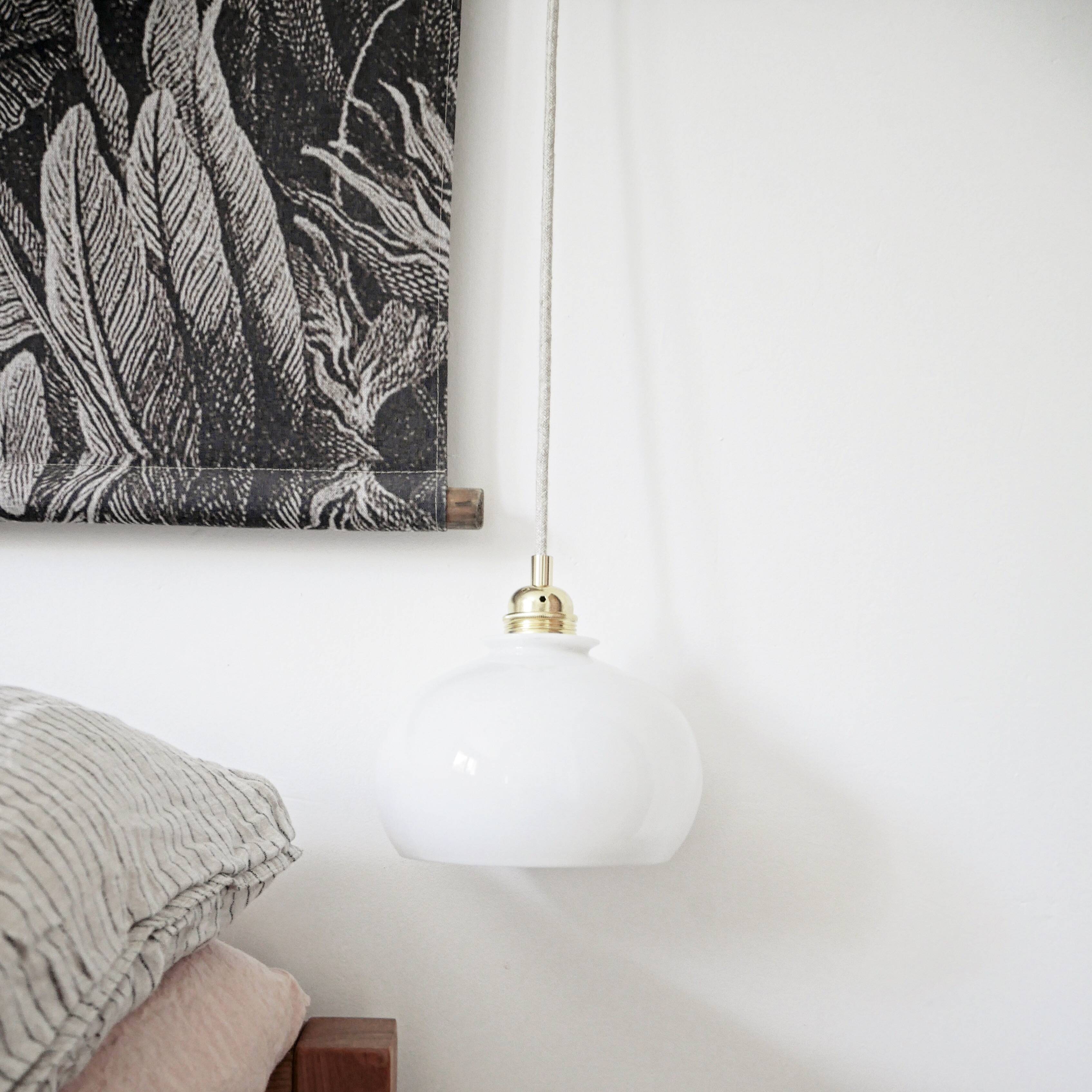 Duo pendant light in opaline