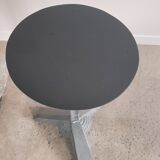 Table bistrot estampillée Louis Vuitton