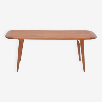 Danish Mid-century coffee table made of Teak wood