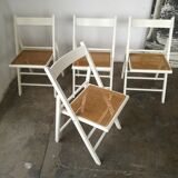 Set of 4 folding chairs, can.