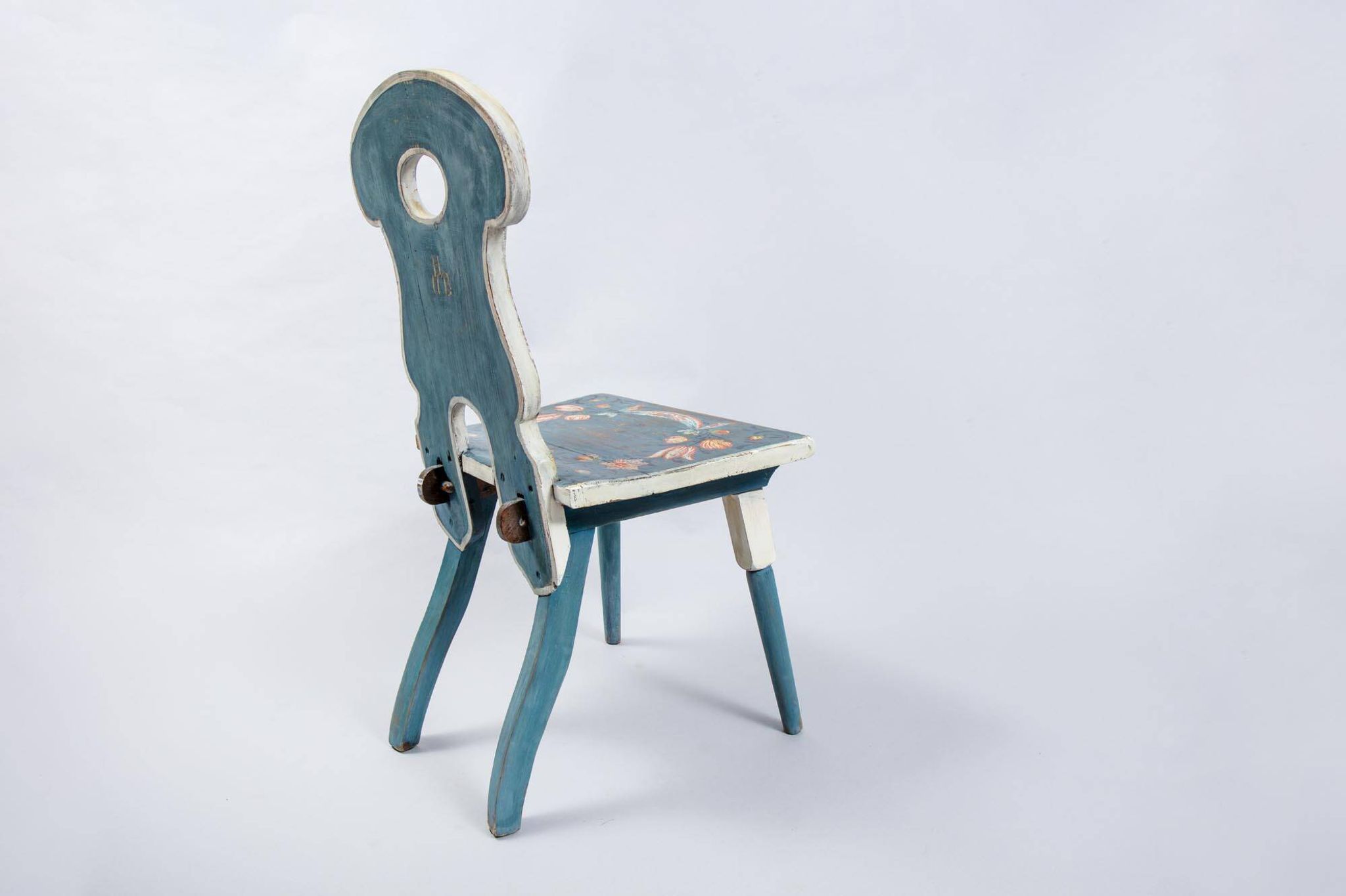 Chaise avec peinture florale vers 1900