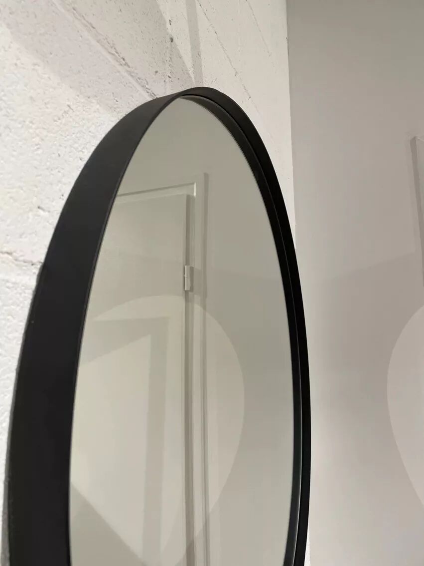 Round mirror 75cm diameter black outline