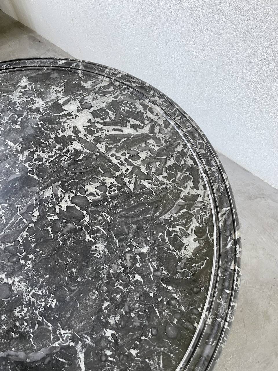 Empire walnut and marble pedestal table, late 19th century