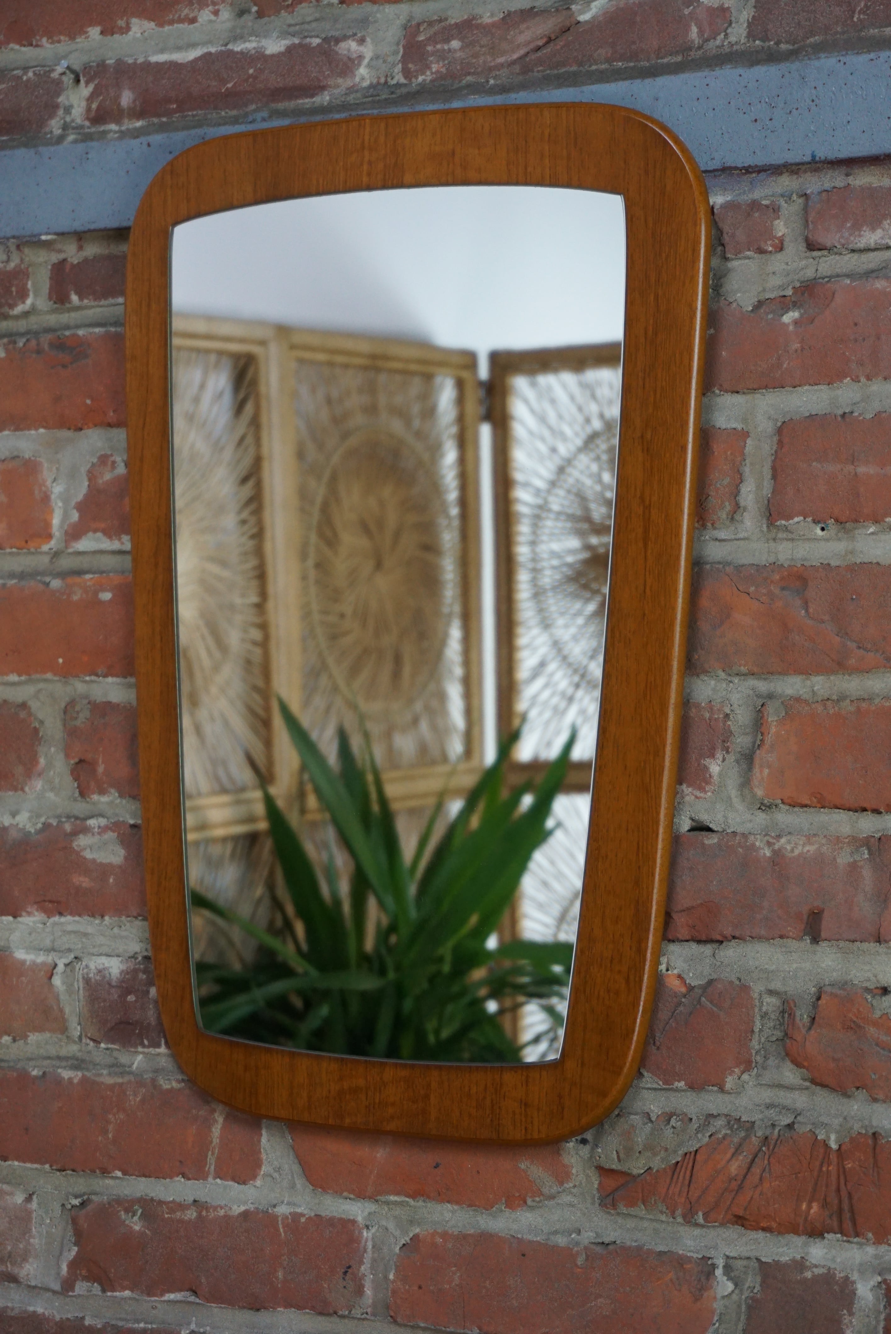 Teak mirror cut "Barrel" 38 x 60 cm