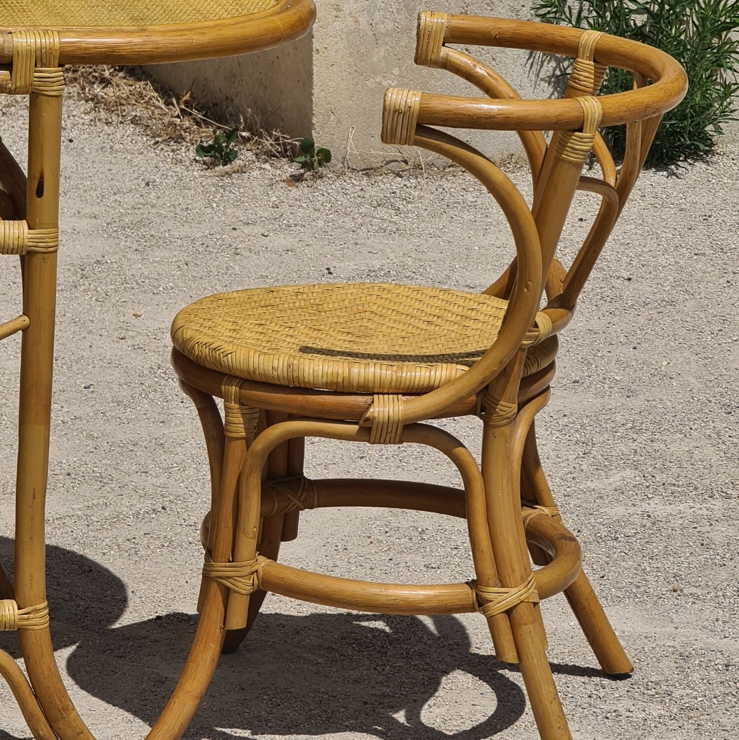 Table and chairs bistrot head to head rattan bamboo 1970