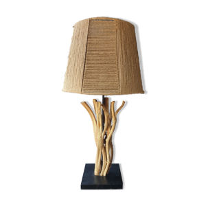 lampe de salon en bois