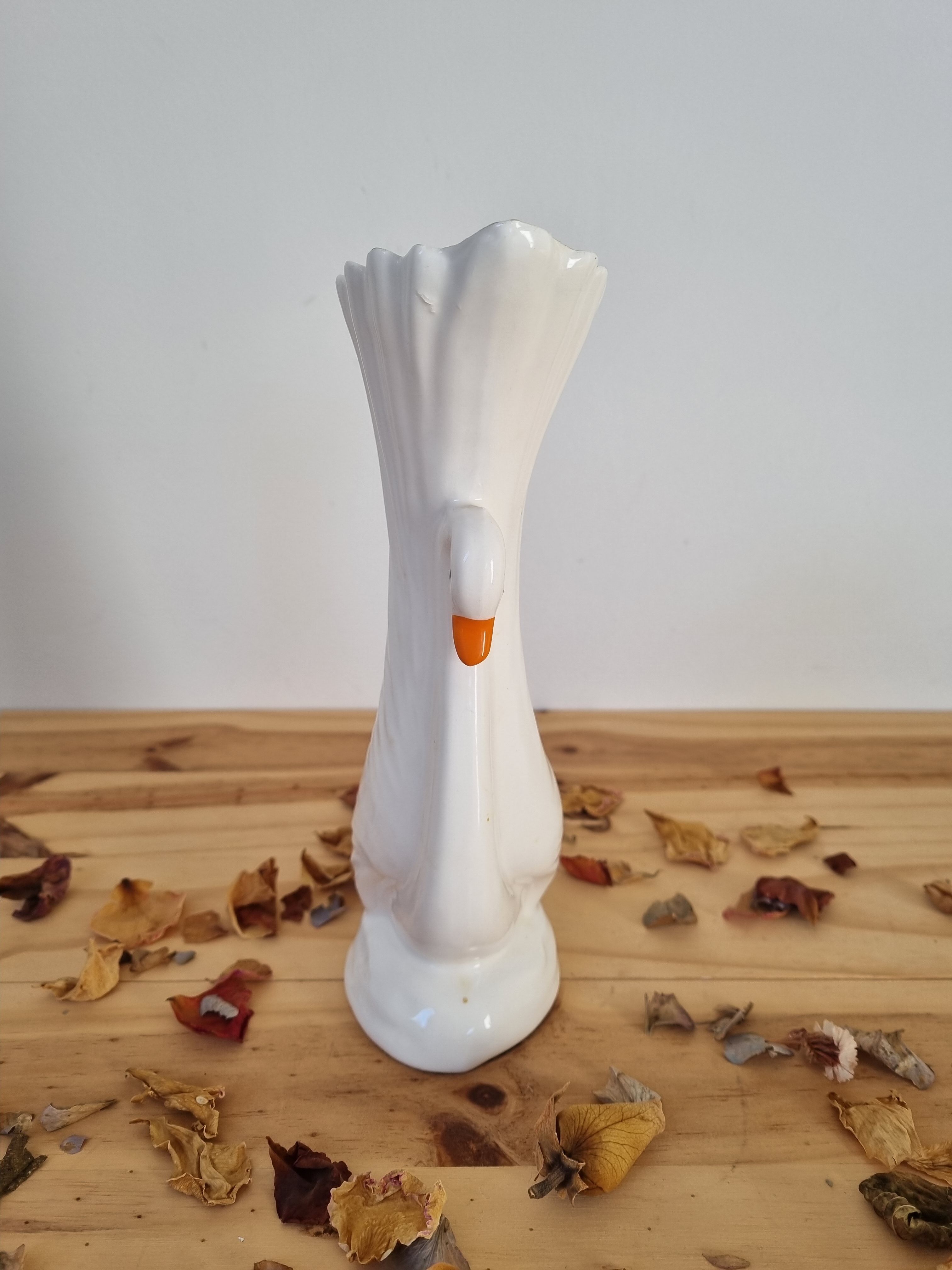 Vintage swan vase
