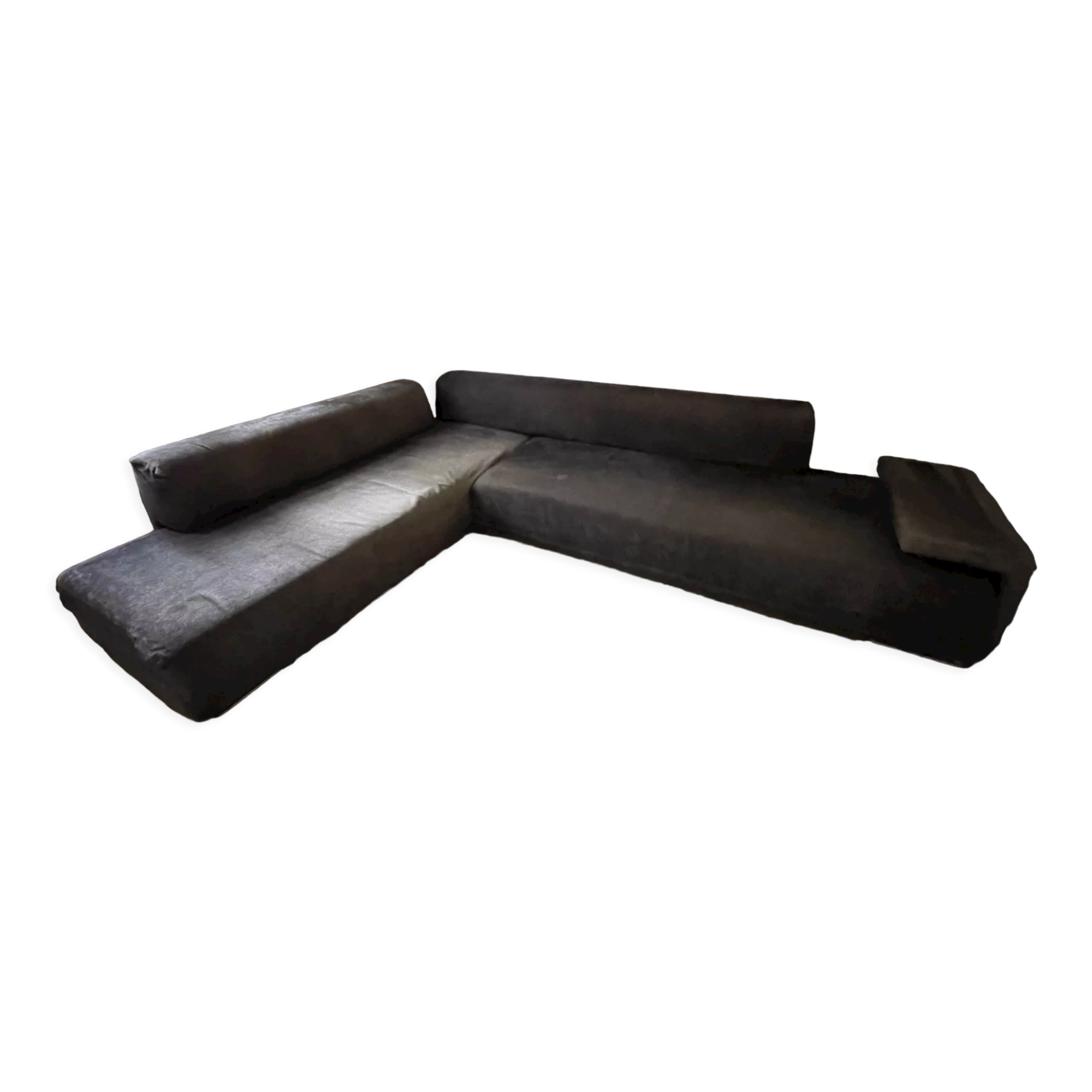 Sofa "Lowland" by Patricia Urquiola