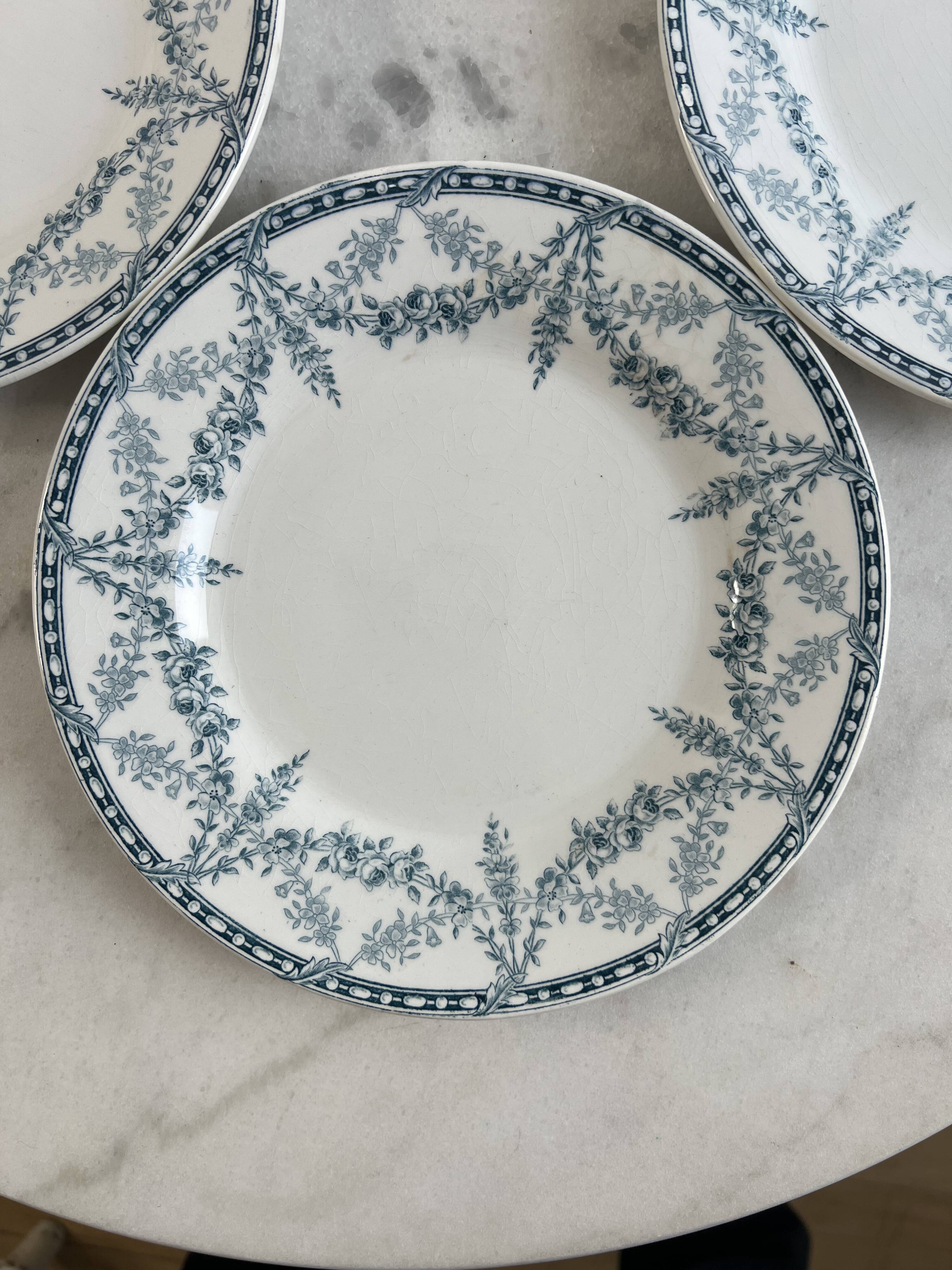Set of 4 flat plates Creil and Montereau Labrador