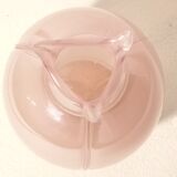 Pearl pink art glass vase with trilobe drawn edge