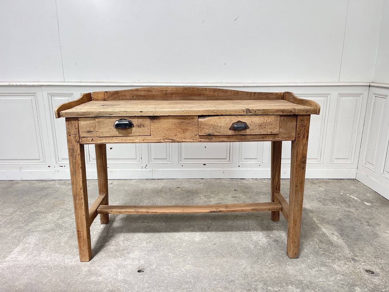 1930s jeweler's workbench usable as an office