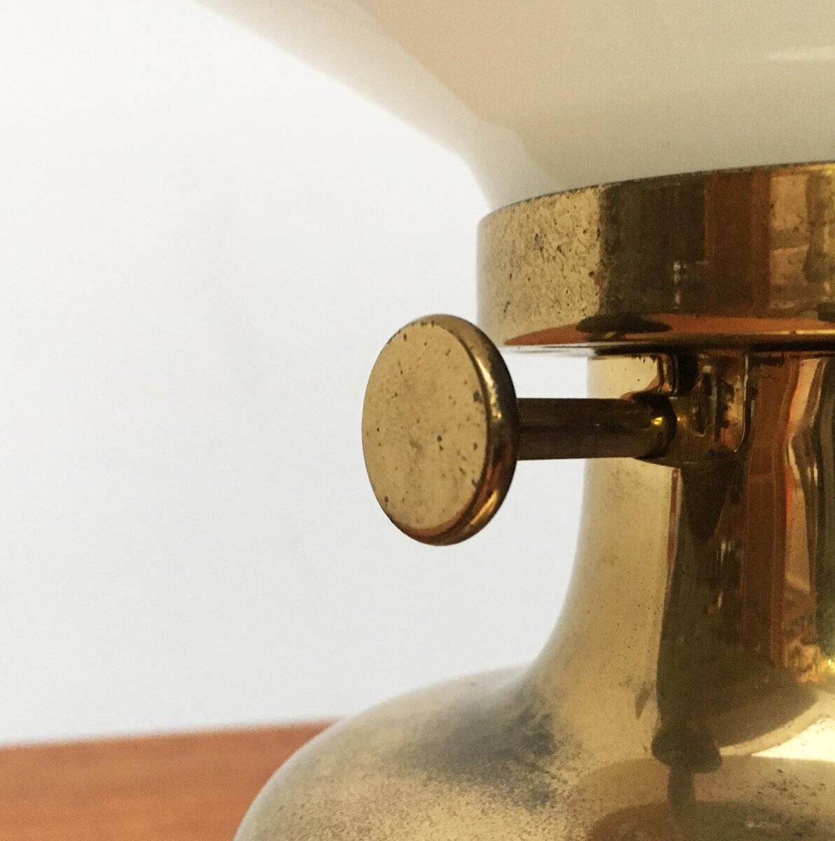 Lampe à huile de table Petronella modèle danois milieu du siècle par Henning Koppel pour Louis Poulsen, années 1960