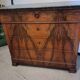 Commode en ronce de noyer