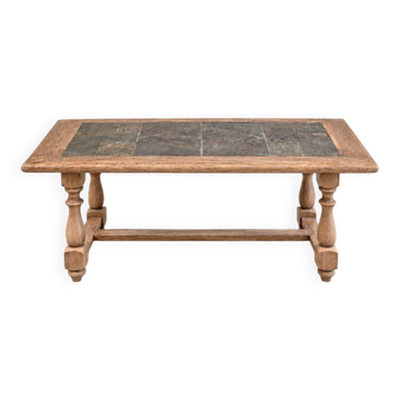 Coffee table in solid oak and stone.