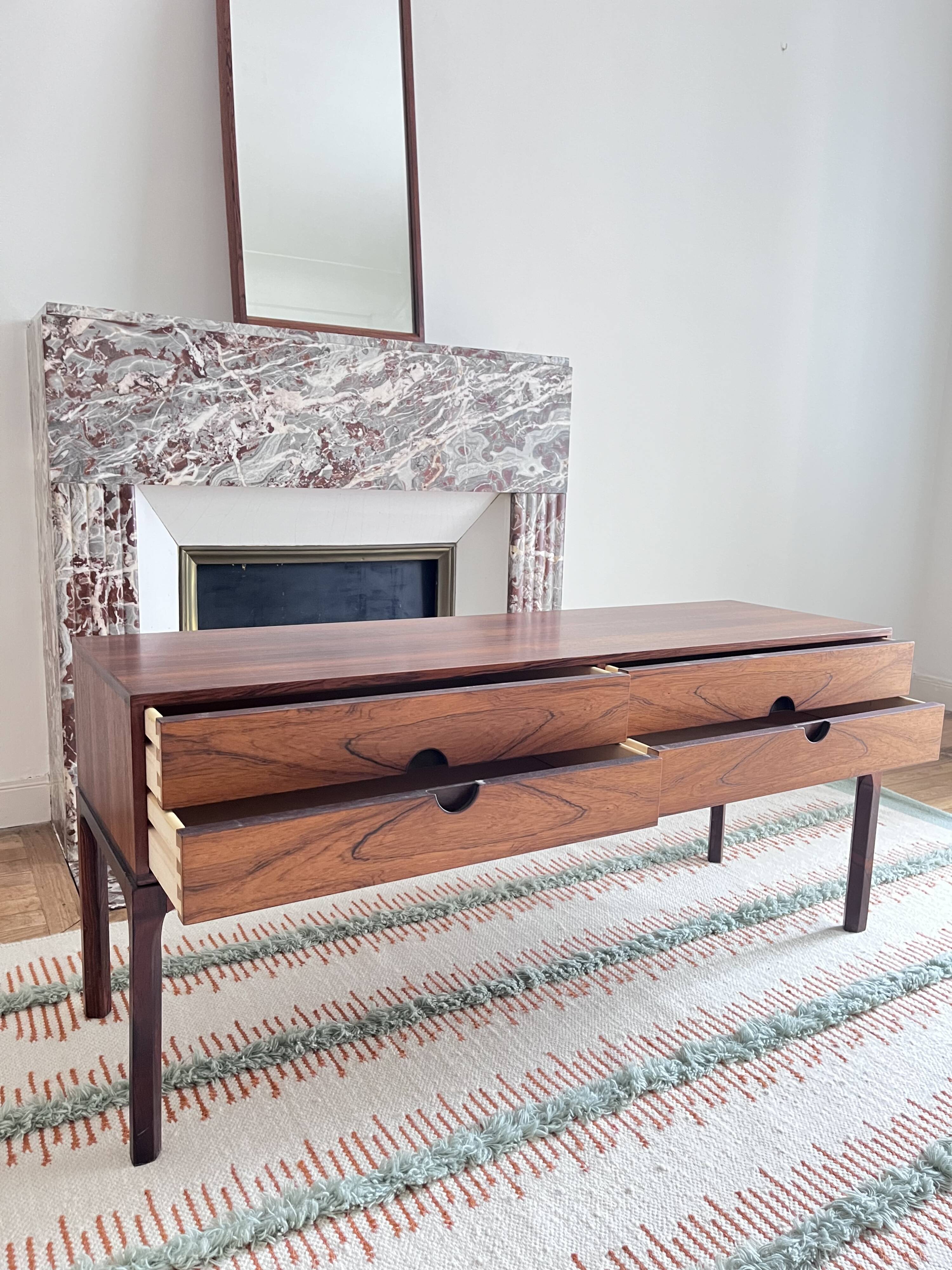 Low enfilade in rosewood by Kai Kristiansen for Aksel Kjersgaard