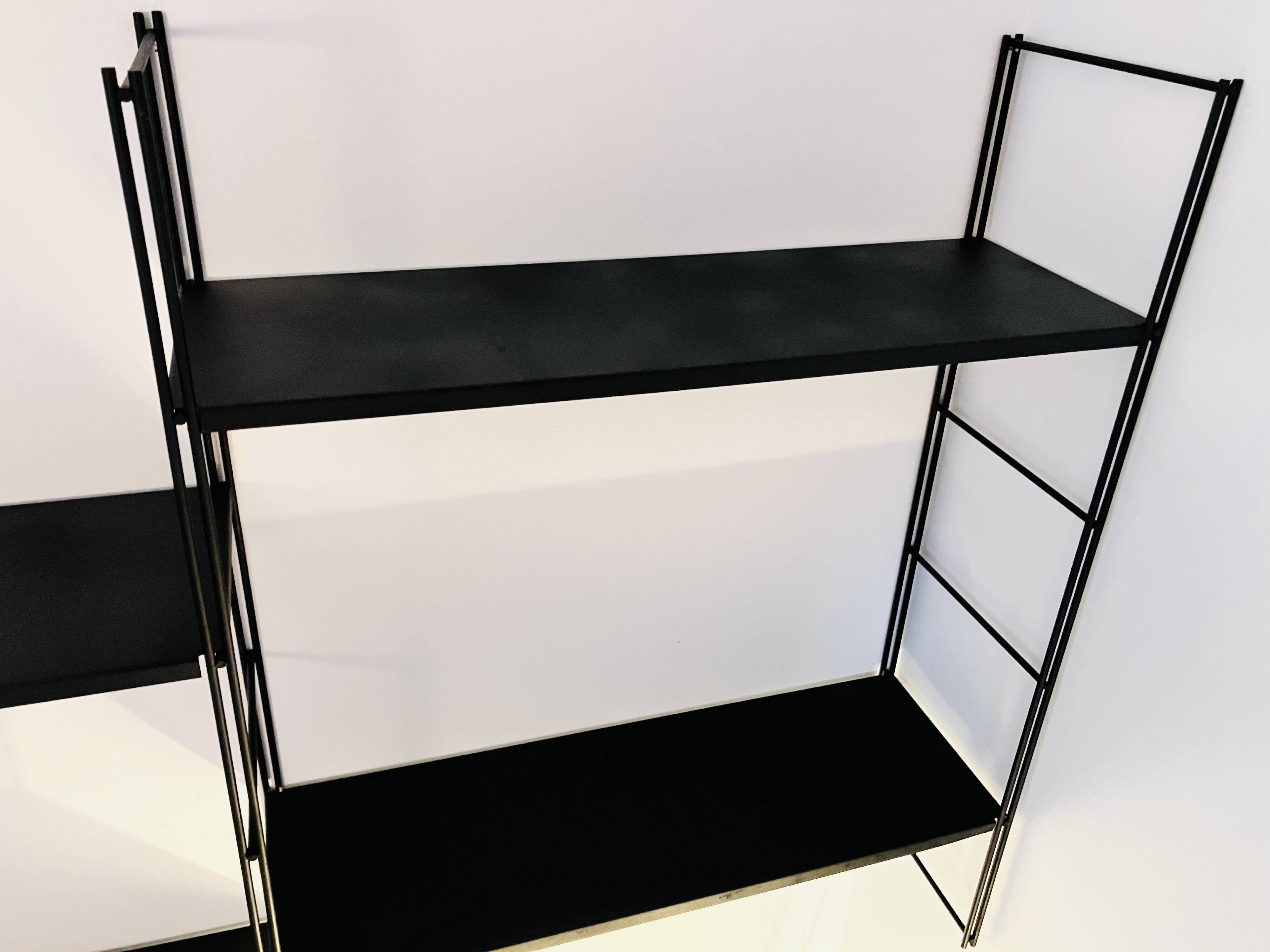 Modular shelves string black metal