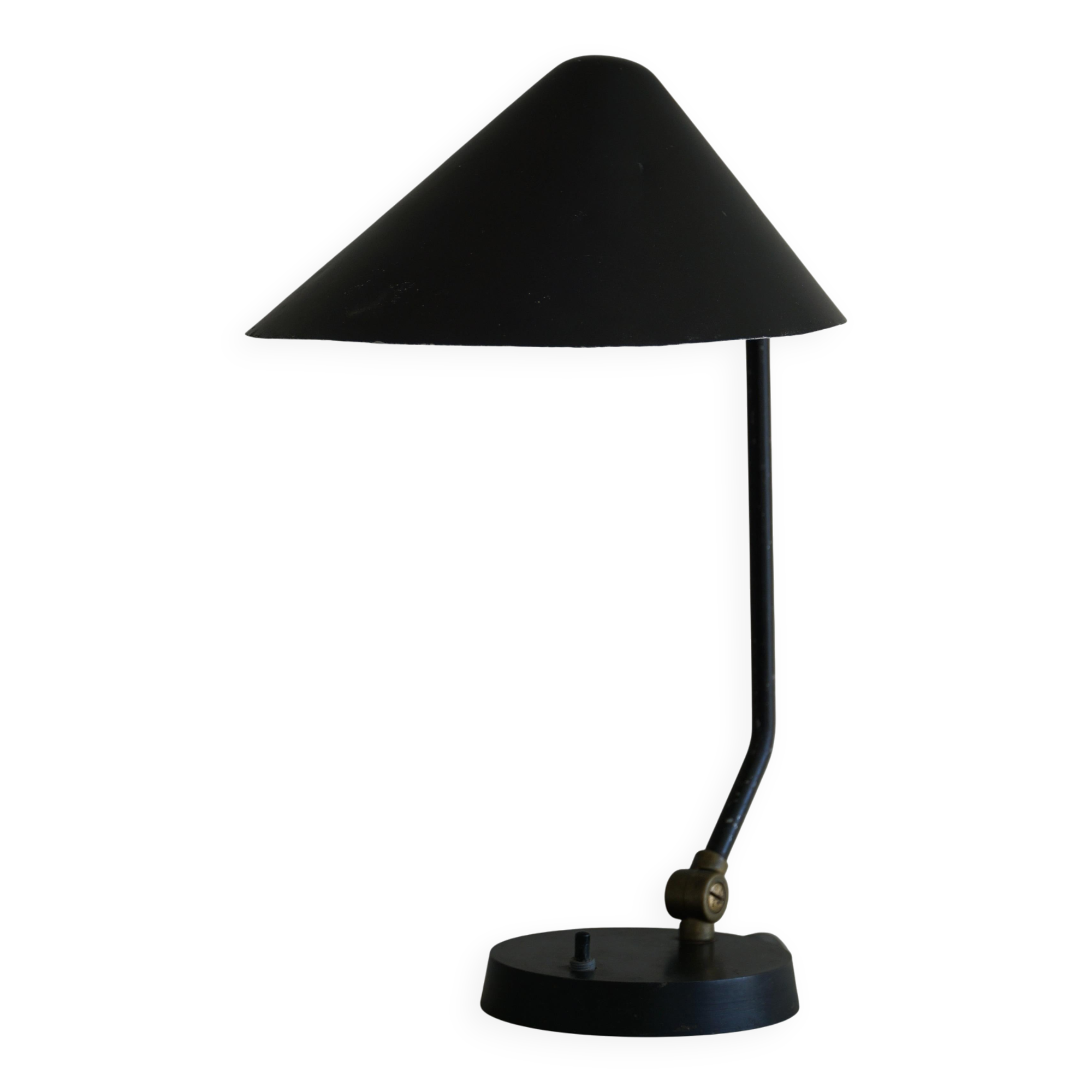 Modern adjustable Danish table lamp in metal, made by Louis Poulsen, 1950s.