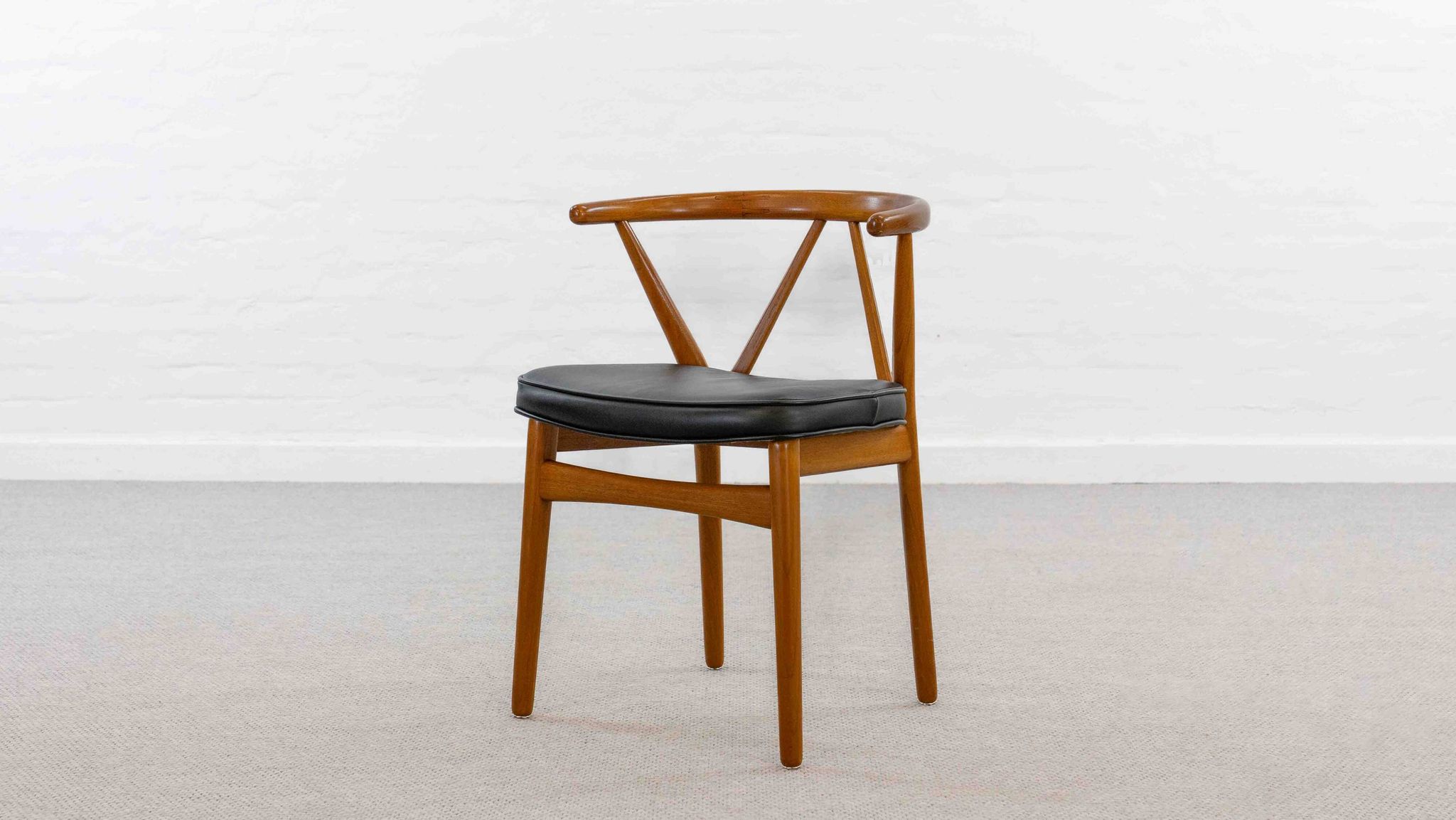 Fauteuil modèle 255 de Henning Kjaernulf pour Bruno Hansen