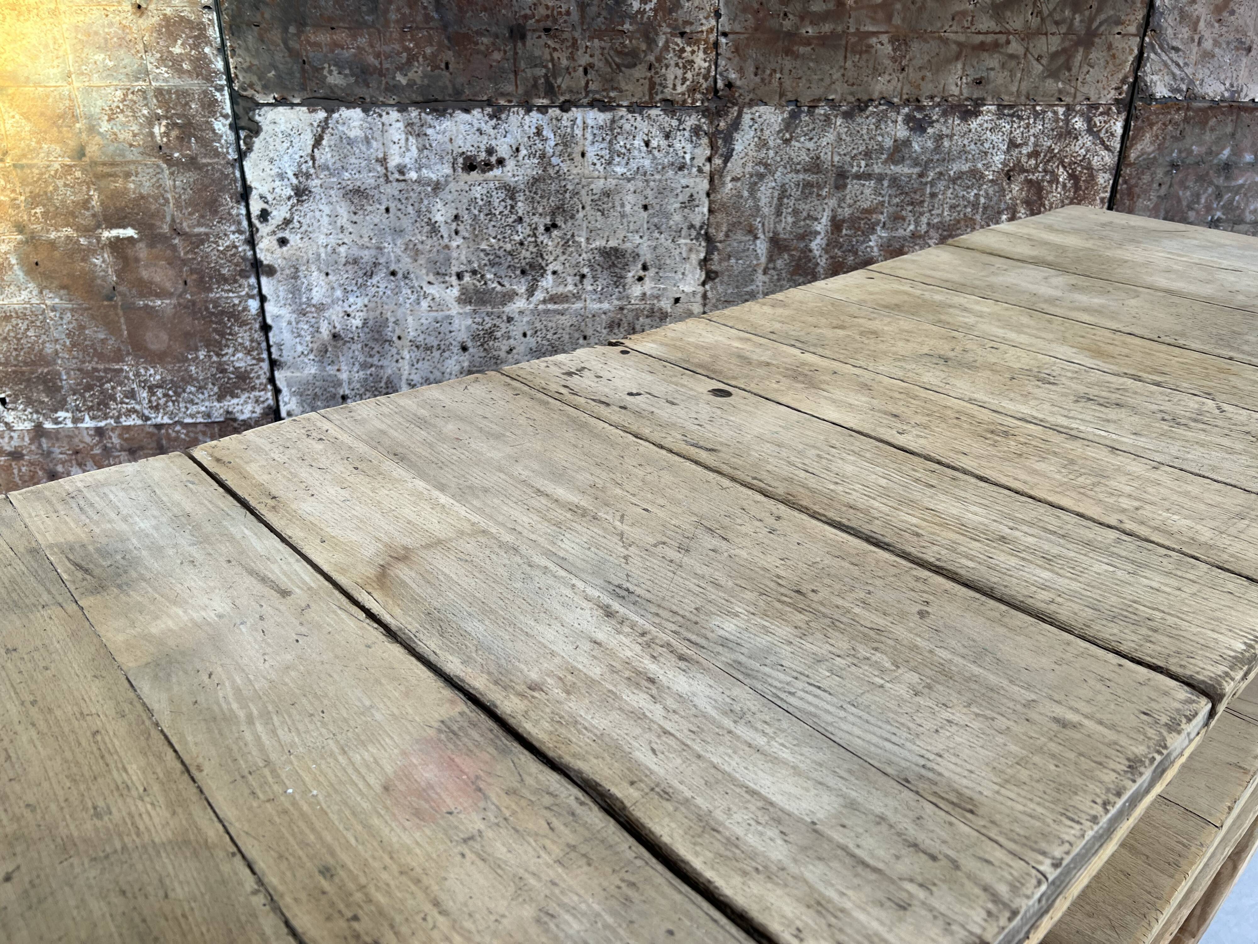 Old light wood mixer