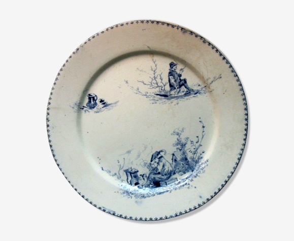 Assiette Creil Montereau modèle Téniers, N1