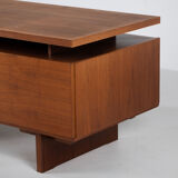 Two-way desk