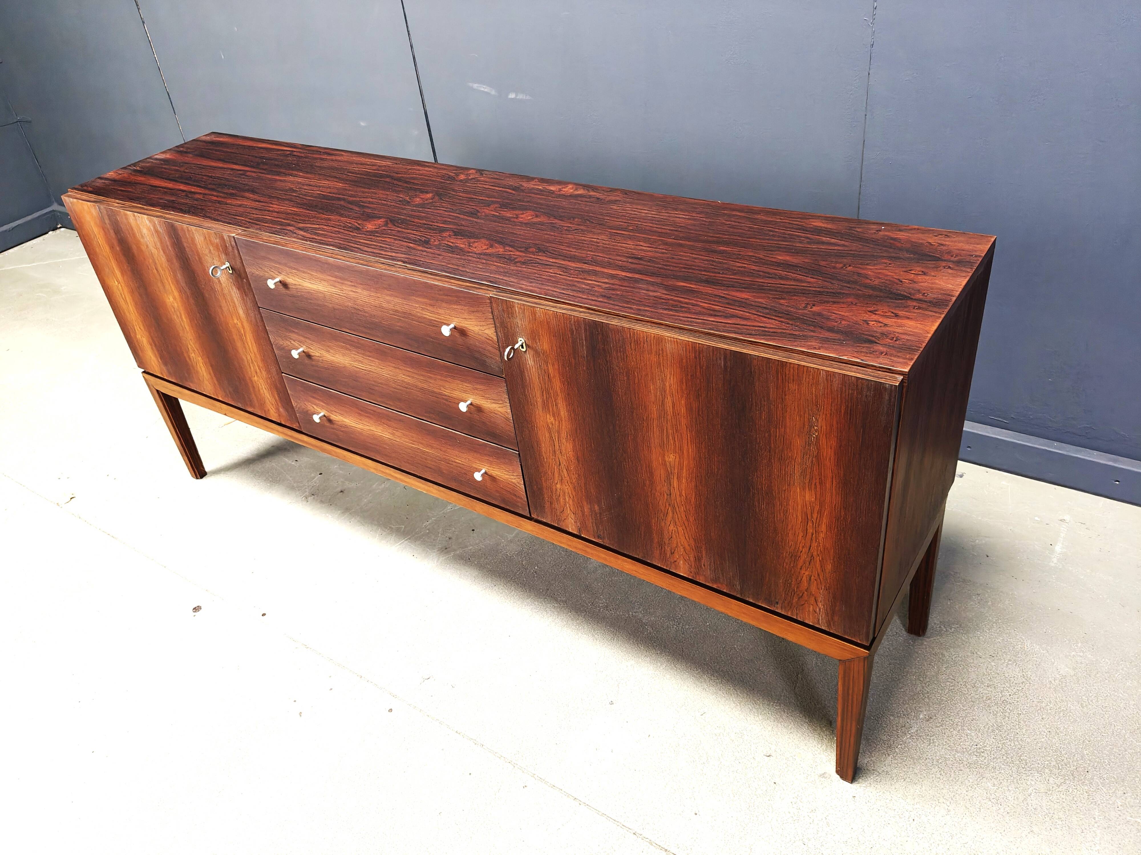 Enfilade en placage de palissandre, années 1960