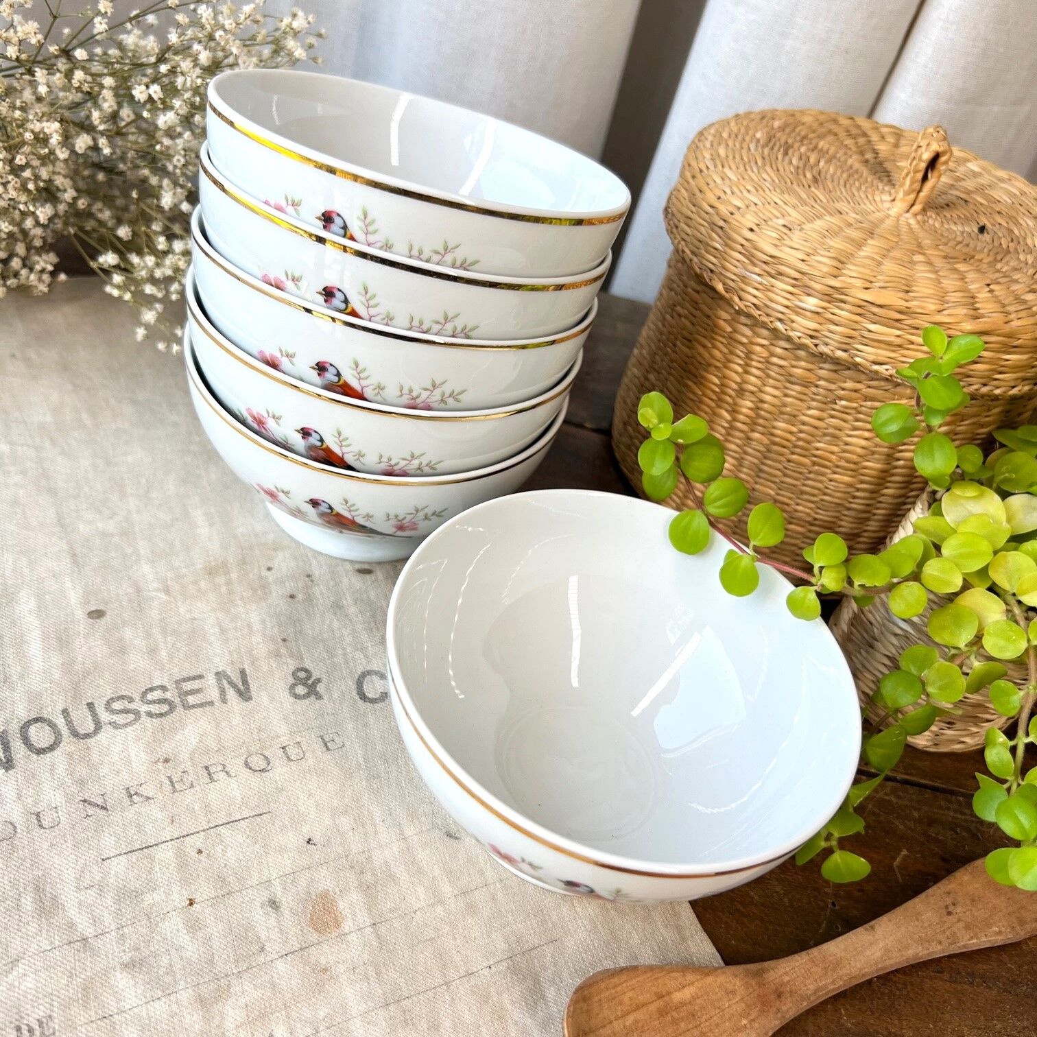 6 porcelain bowls "birds"