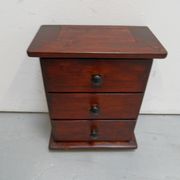 Commode à bijoux vintage