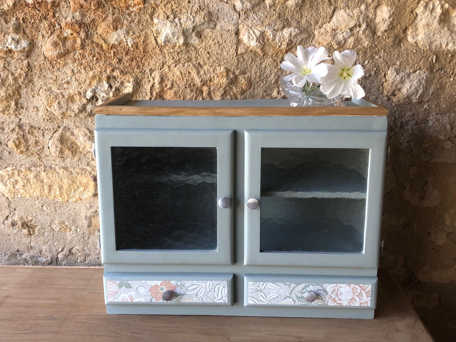 Medicine cabinet